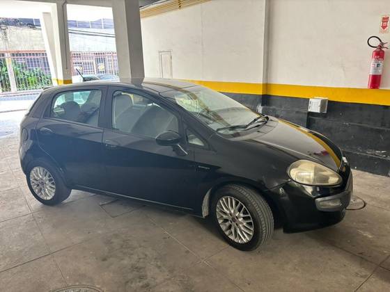 FIAT PUNTO 1.6 ESSENCE 16V FLEX 4P AUTOMATIZADO